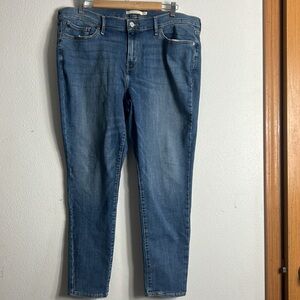 Levi’s jeans blue 711 skinny stretchy 18W
